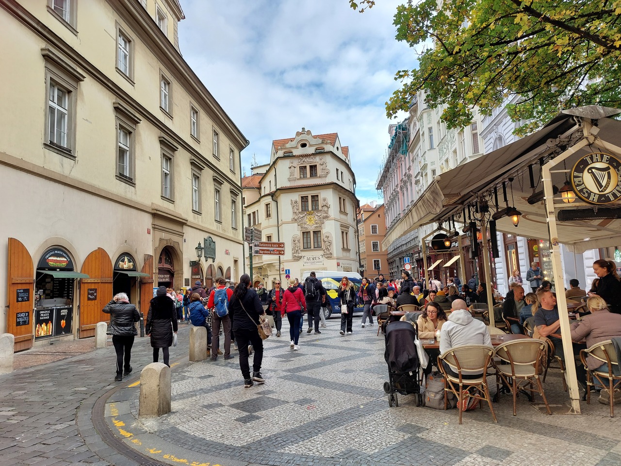 Prague---Alley-near-Krizovnicke-Square-7.jpg