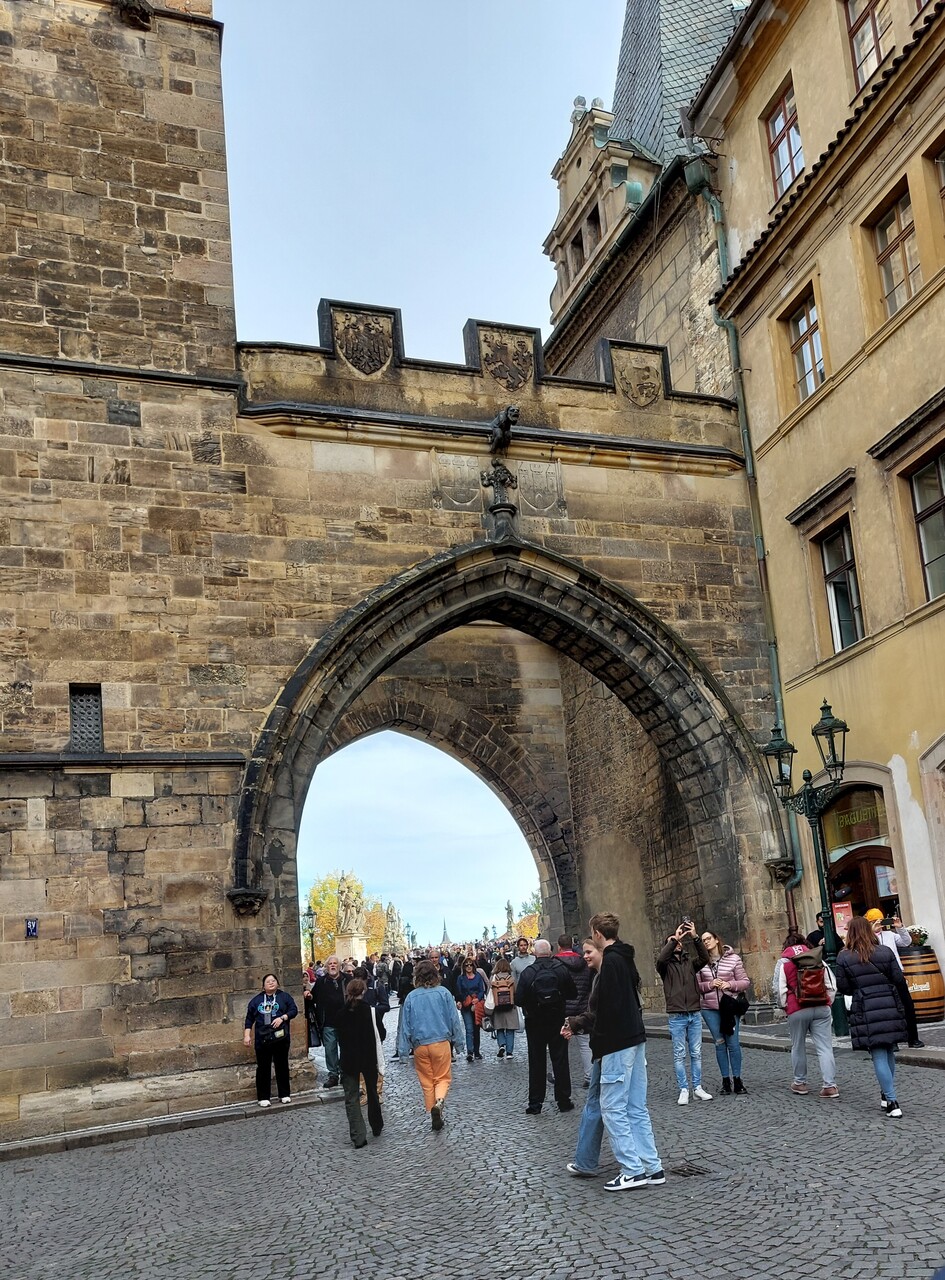 Prague-Views-from-Charles-Bridge-20-Entering-Lesser-Town.jpg