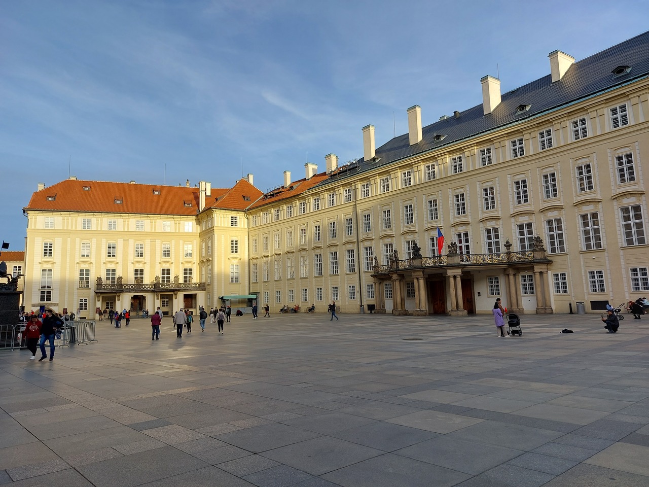 Prague-castle-9-Rosenberg-Palace.jpg